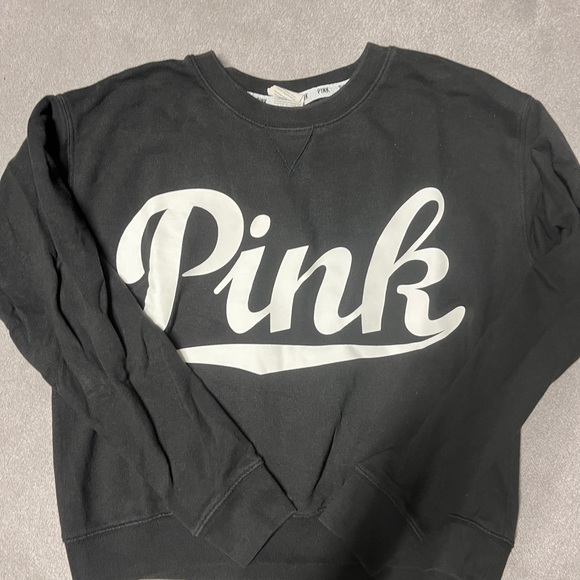 Victoria's secret sweatshirt and 4 crop tops bundle - Picture 7 of 7